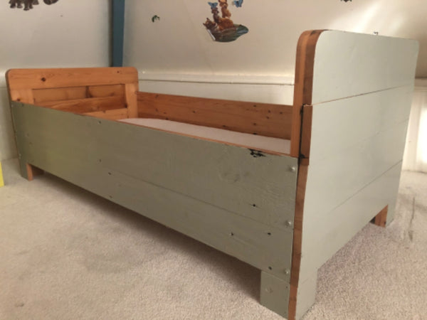 Piet Hein Eek Junior Bed - RELIVING