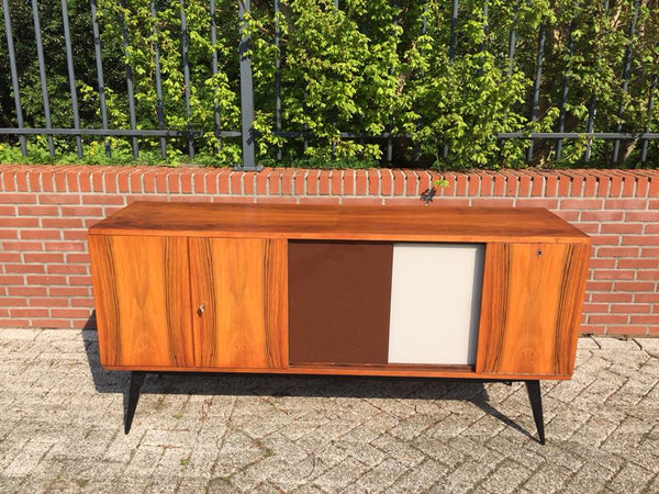 Vintage dressoir met zwarte poten - RELIVING