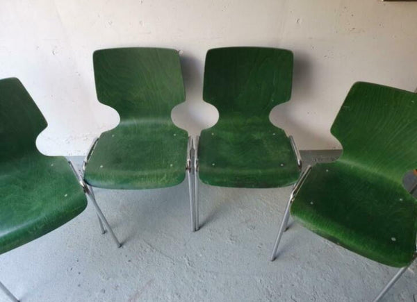 Vintage Retro Pagholz Stoelen Schoolstoel Stapelstoelen 18 Stuks Totaal - RELIVING