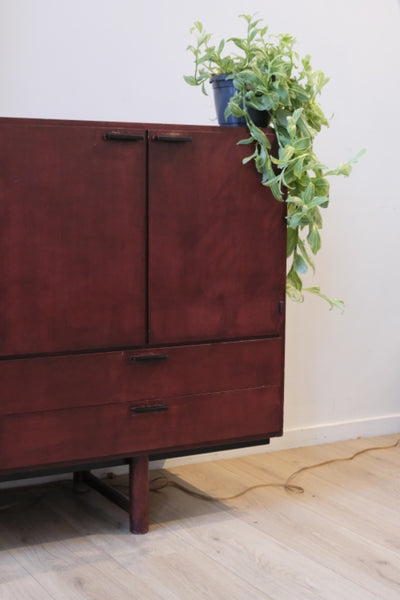 Groot Donkerrood Houten Dressoir - RELIVING