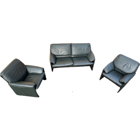 Leolux Bora Beta Bank En Fauteuils. Design. Groen Leer.